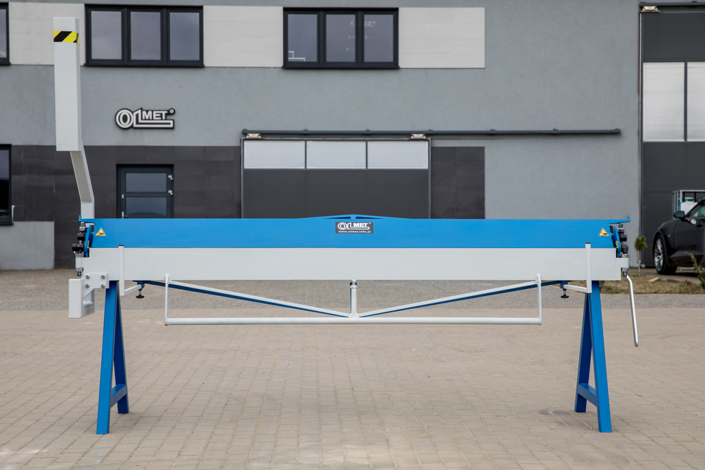 2. Giętarka 2,50m OLMET z nożem